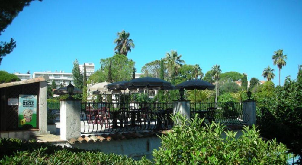 Castel Garoupe Hotel Antibes Buitenkant foto