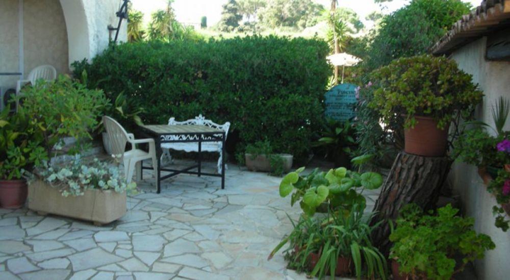 Castel Garoupe Hotel Antibes Buitenkant foto