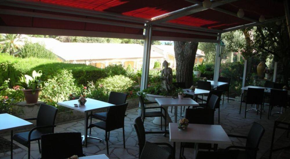 Castel Garoupe Hotel Antibes Buitenkant foto