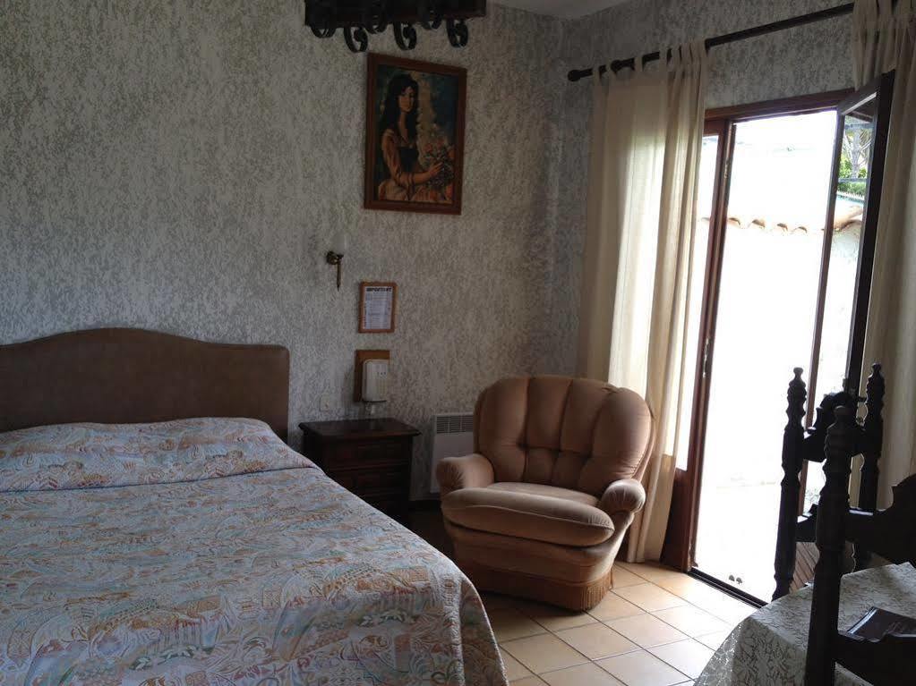 Castel Garoupe Hotel Antibes Buitenkant foto
